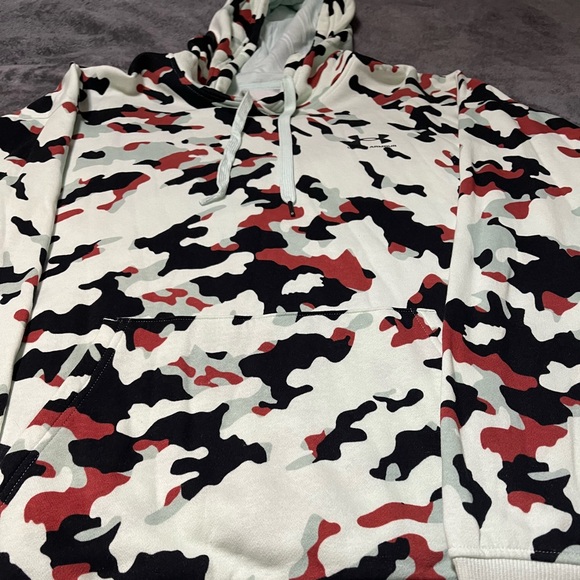 Under Armour Hoodie - Picture 5 of 7